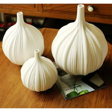 Load image into Gallery viewer, The Garlic Bulb Vase